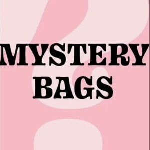 MYSTERY WOMENS CLOTHING BUNDLE